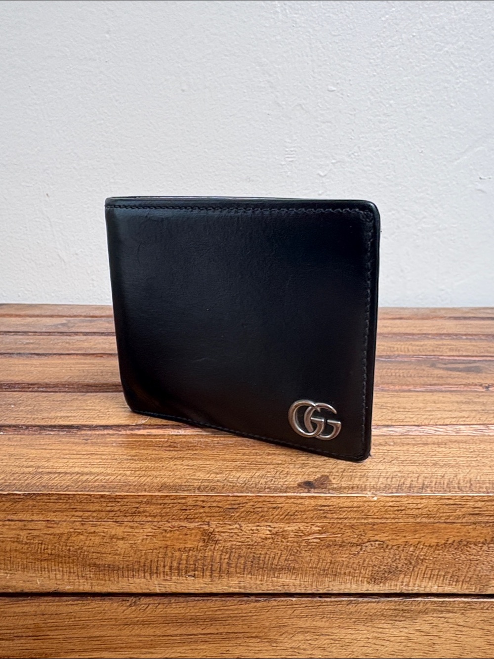 Gucci Black Leather Bifold Wallet with Silver Double G